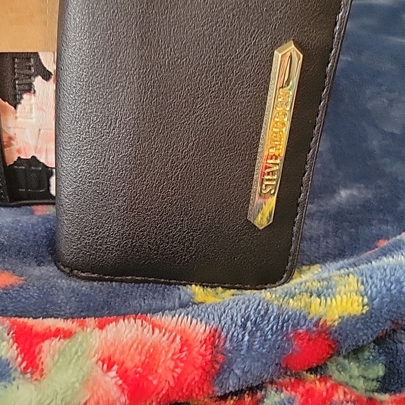 Steve Madden BLK Floral Brelli DR124790 Cross body-Handbag NWT! - Picture 11 of 16